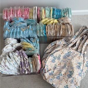 Bulk Makeup bags- 148 wholesale